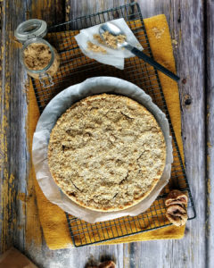 Top view of fregolotta tart with crumbly top