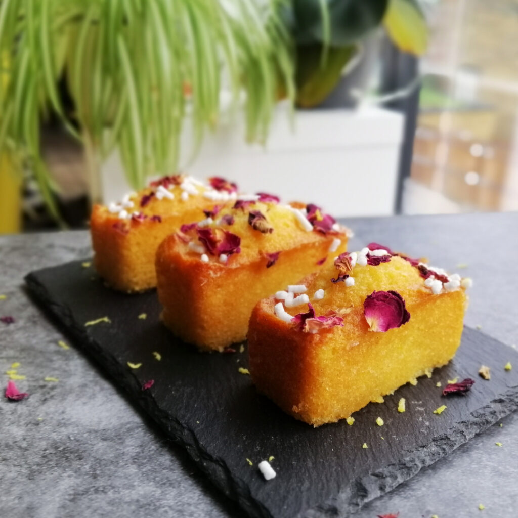 Lemon and rose mini drizzle cakes, seen from the side